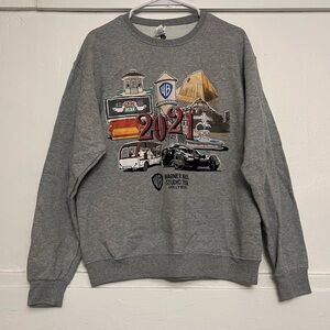 EUC Warner Bros Studio Tour Hollywood Crew Neck Sweater